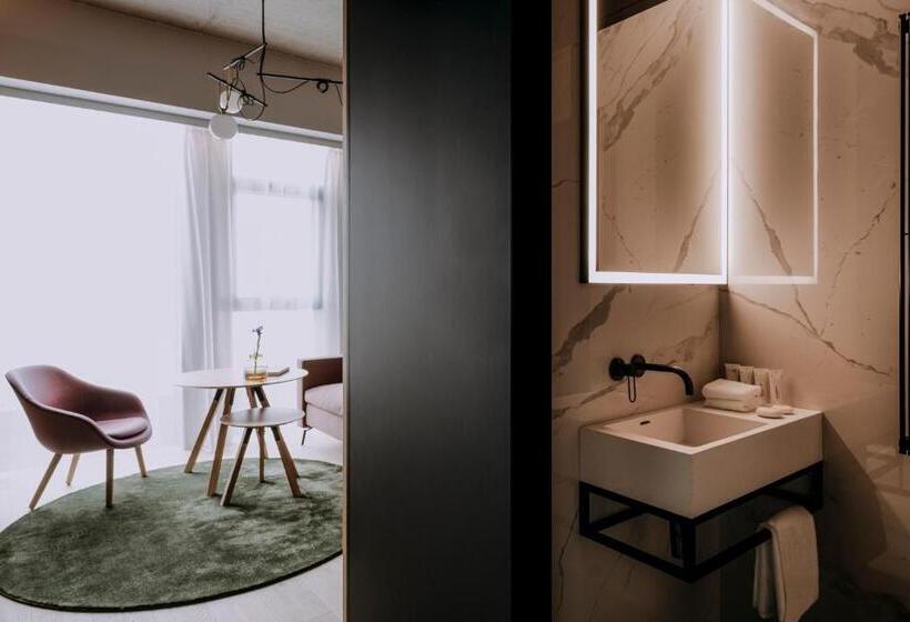 Люкс, Nobu Hotel Warsaw