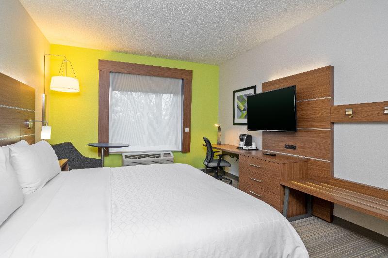 Номер Стандарт Кровать Кинг Адаптированный для Инвалидов, Holiday Inn Express Hotel & Suites Woodbridge, An Ihg