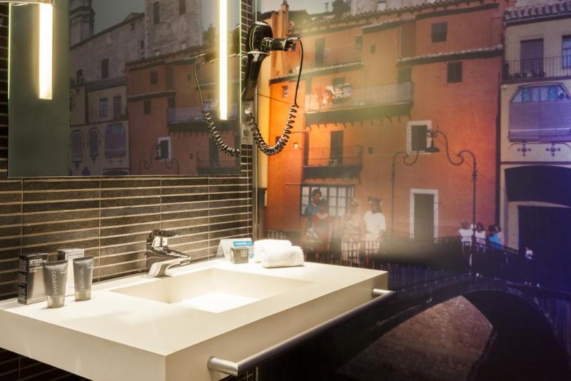 スタンダードルーム, Palau De Bellavista Girona By Urh