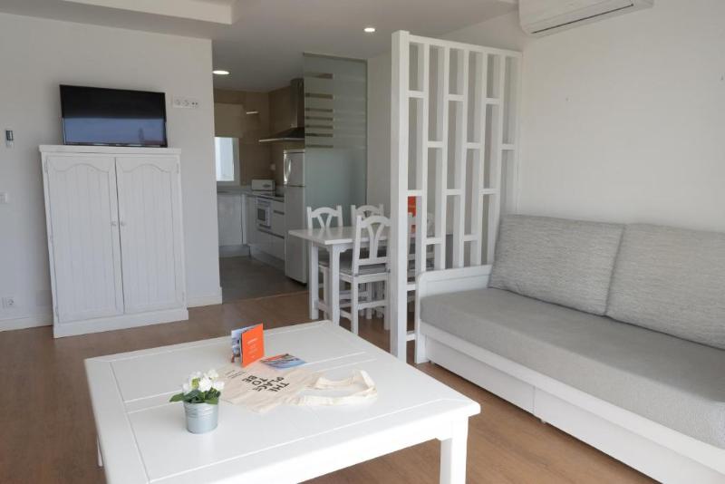 Апартаменты 2 Спальни Вид на Море, Naranjos Resort Menorca