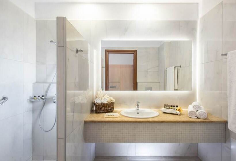 Family Suite, Blue Bay Resort