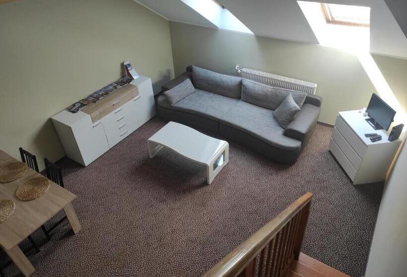 Deluxe-huoneisto 1 Makuuhuone, Brixen