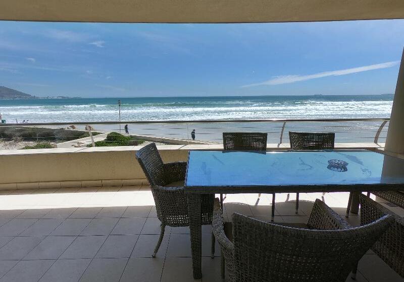 Апартаменты 2 Спальни Вид на Море, Lagoon Beach Hotel Apartments