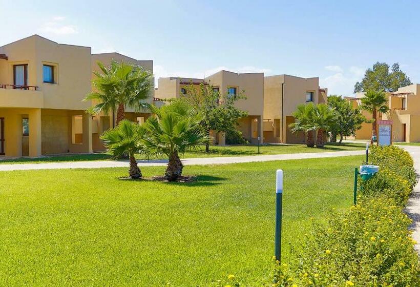 Четырехместный Номер Классик, Voi Arenella Resort