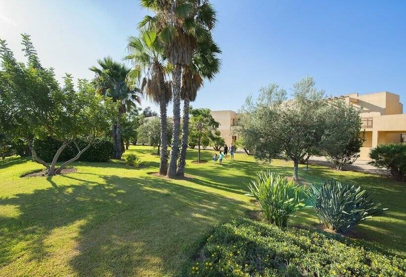 Трехместный Номер Superior, Voi Arenella Resort