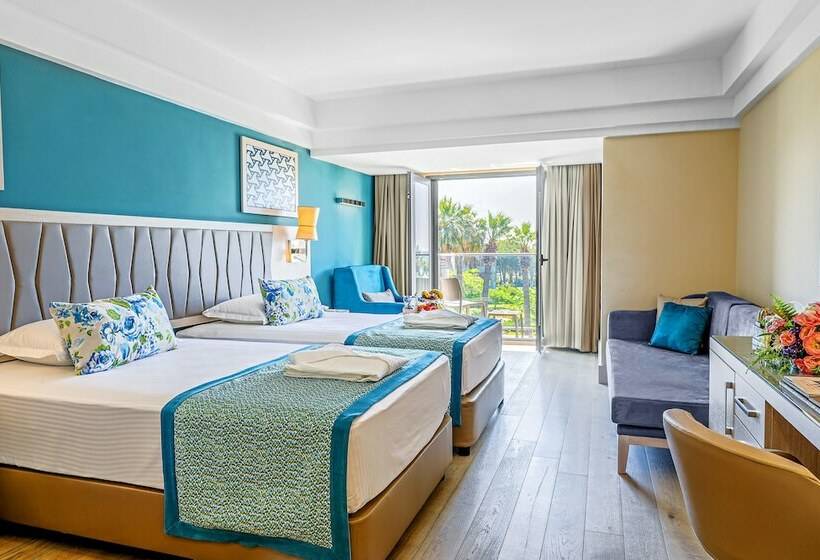 Номер Deluxe, Megasaray Club Belek