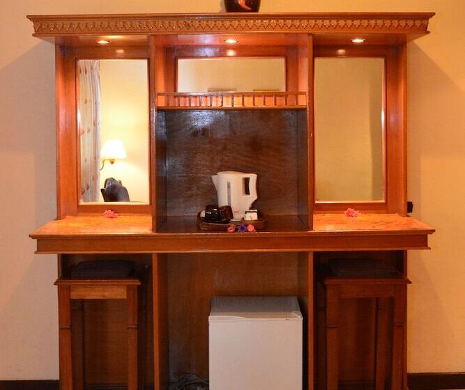 Номер Deluxe, Melasti Beach Resort & Spa Legian
