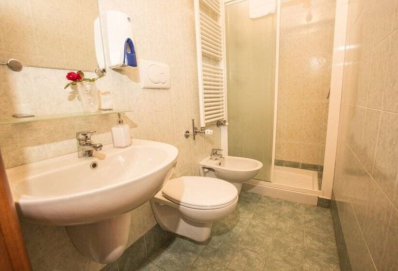 Номер Стандарт Трехместный, Vista Lago