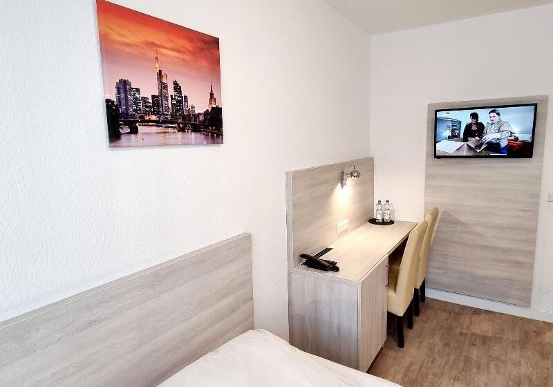 스탠다드 룸, Adler Hotel Frankfurt