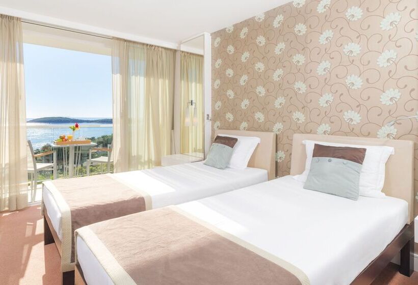 발코니가 있는 바다 전망 수피리어 룸, Amfora Hvar Grand Beach Resort