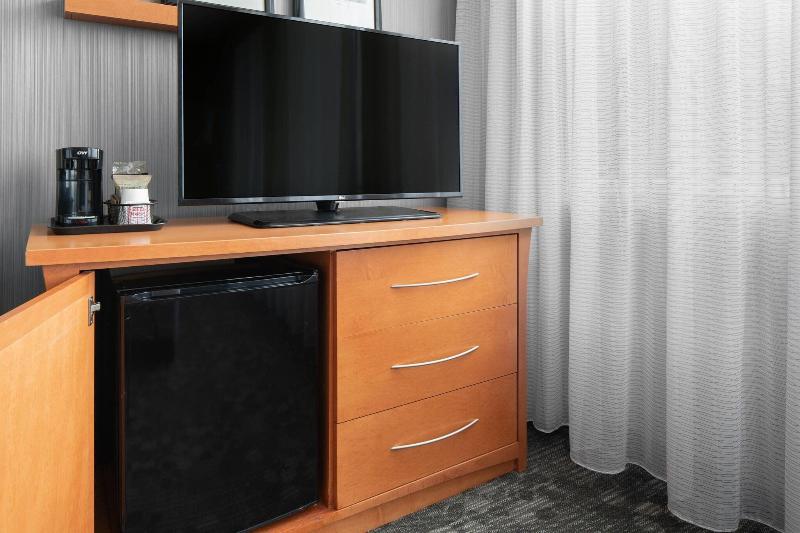 リバービュースタンダードルーム, Courtyard By Marriott Edmonton Downtown