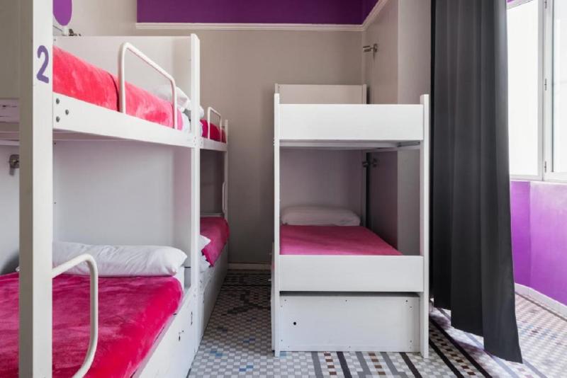 سرير فى غرفة مشتركه, Purple Nest Hostel