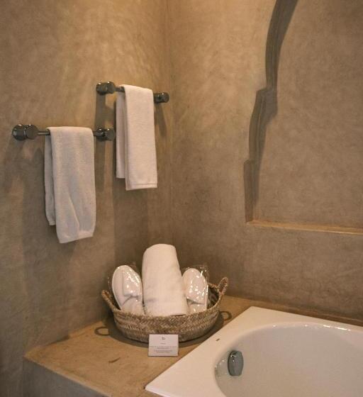 سوییت لوکس, Domaine Des Remparts Hotel & Spa