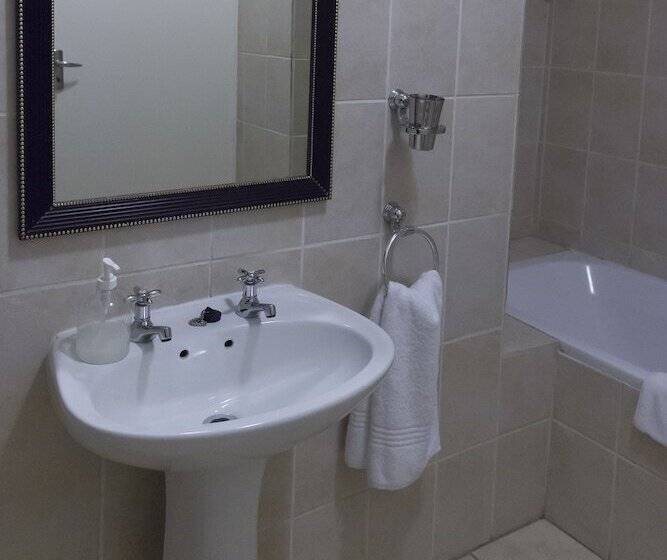 Апартаменты Комфорт 1 Спальня, Bayswater Lodge