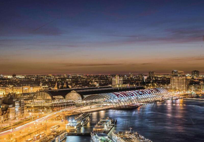 带观景的高级间, Mövenpick Hotel Amsterdam City Centre