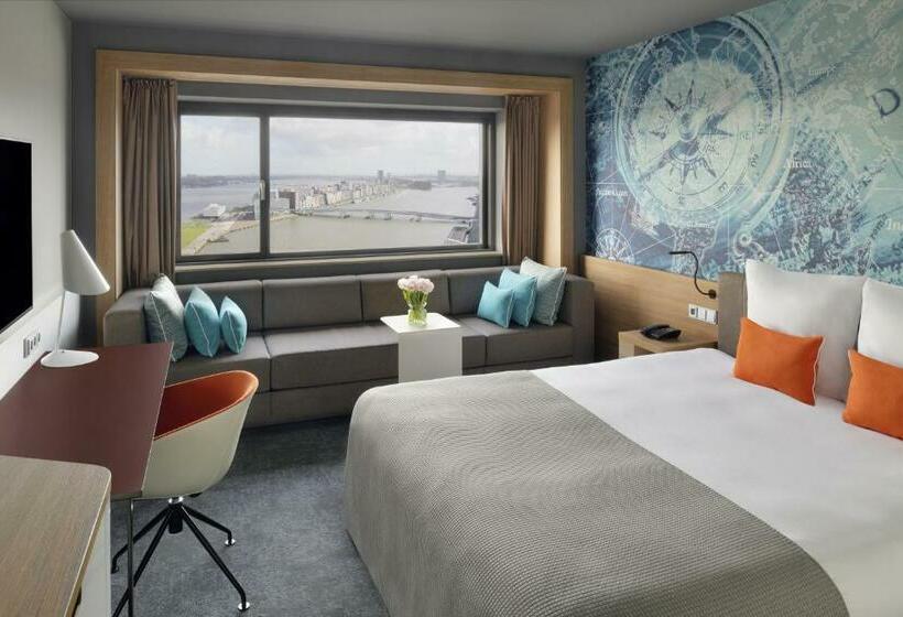 带大床的高级房间, Mövenpick Hotel Amsterdam City Centre