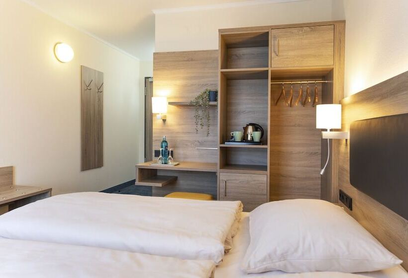Номер Комфорт, Achat Hotel Lohr Am Main
