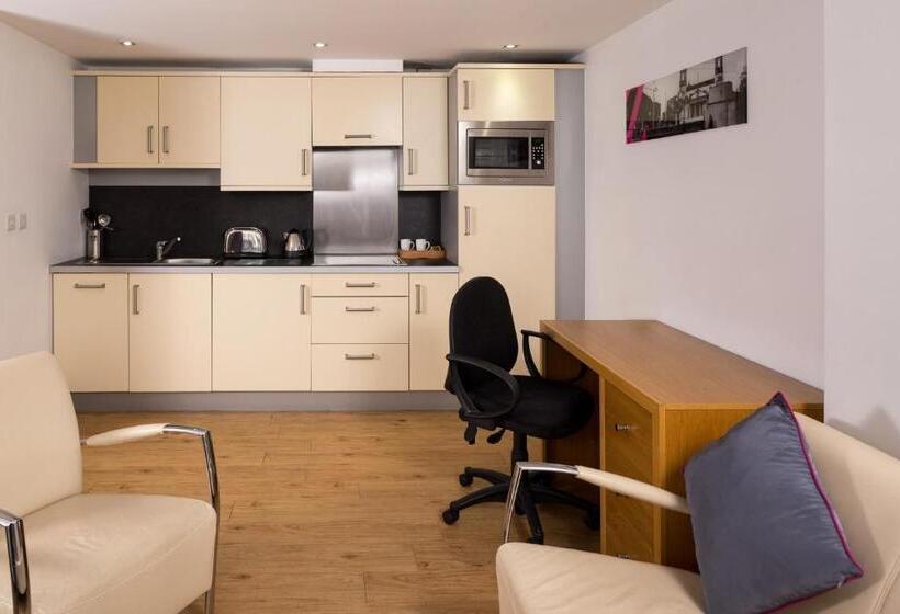 Номер Superior, Roomzzz Leeds City West