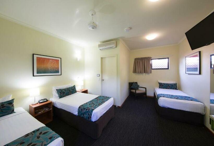 스탠다드 트리플 룸, Palms City Resort