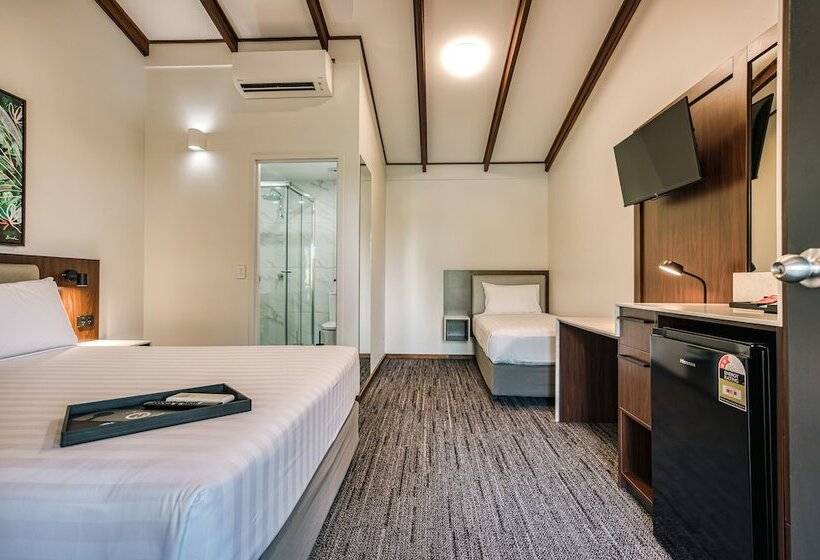 스탠다드 트리플 룸, Palms City Resort