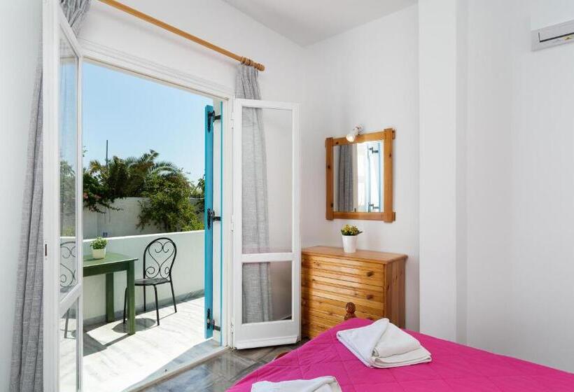 4인용 스탠다드 룸, Porto Villa
