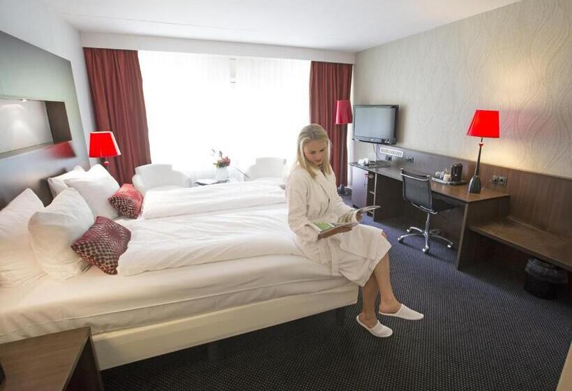 디럭스 룸, Van Der Valk Hotel Assen