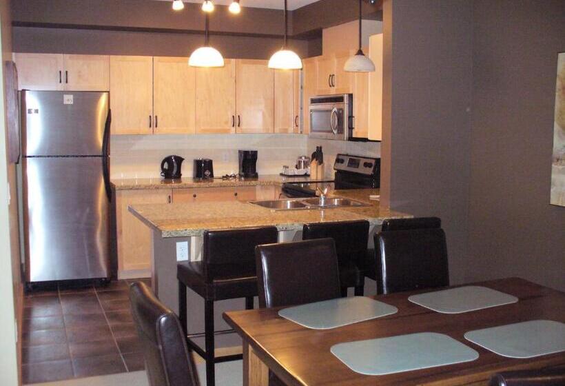 ２ベッドルームアパートメント, Lodges At Canmore