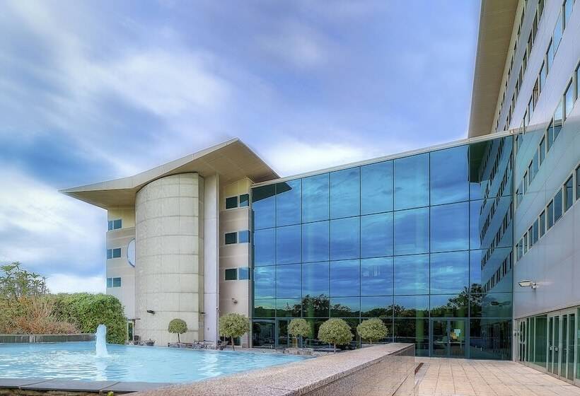 Номер Superior, Arora Hotel Gatwick