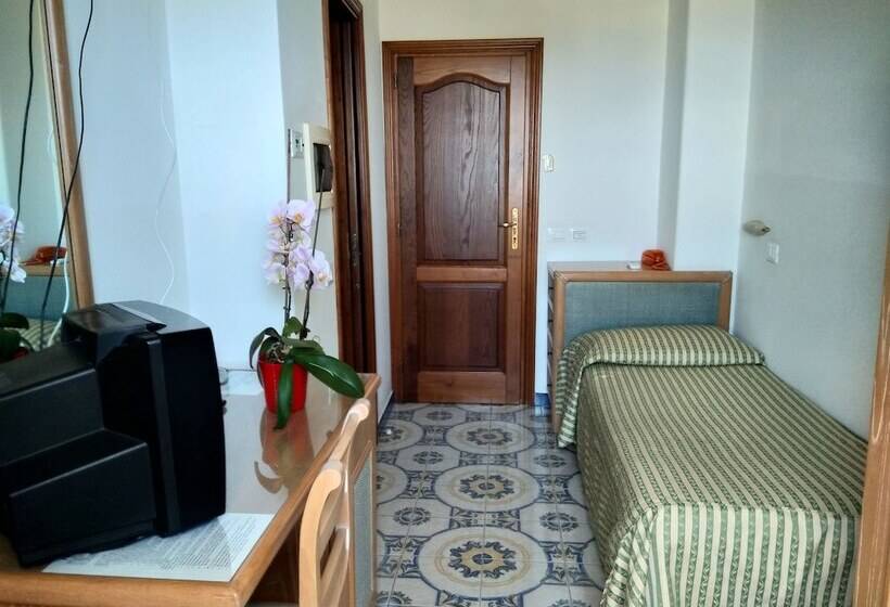 חדר סטנדרטי יחיד עם נוף לים, Casthotels Tramonto D Oro Terme