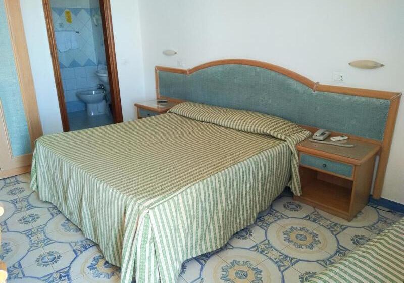 חדר סטנדרט לשלושה, Casthotels Tramonto D Oro Terme