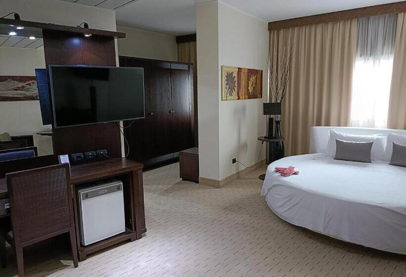 디럭스 주니어 스위트, Green Hotel Ninfa