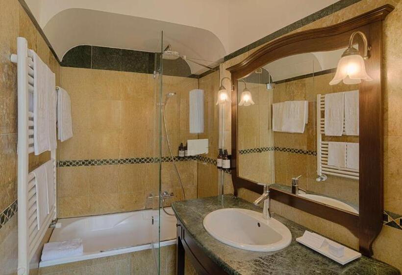 اتاق استاندارد, NH Venezia Santa Lucia