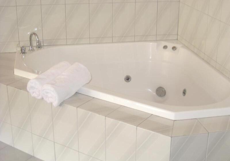 디럭스 스튜디오, Eltham Motor Inn