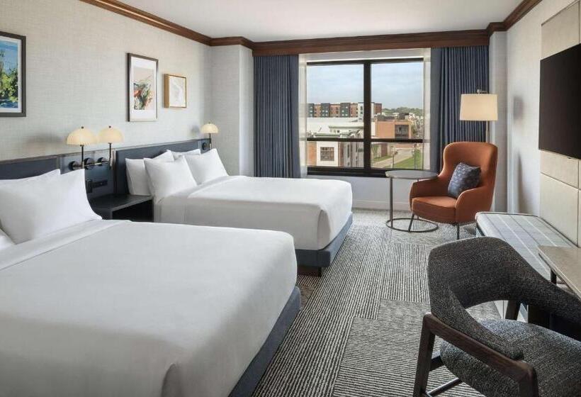 Номер Стандарт, Hyatt Regency Coralville