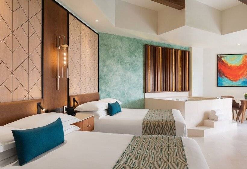 سوییت جونیور با چشم‌انداز دریا, Hilton Playa Del Carmen, An All Inclusive Adult Only Resort