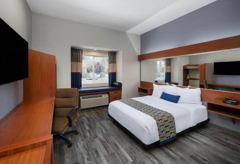 适合残疾人使用的标准间, Microtel Inn & Suites By Wyndham Tracy