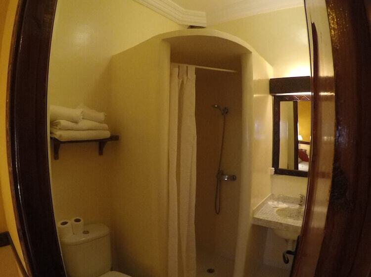 اتاق استاندارد با چشمانداز دریا, Riad Zahra