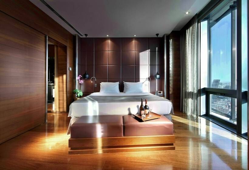 اتاق سوپریور, Eurostars Madrid Tower