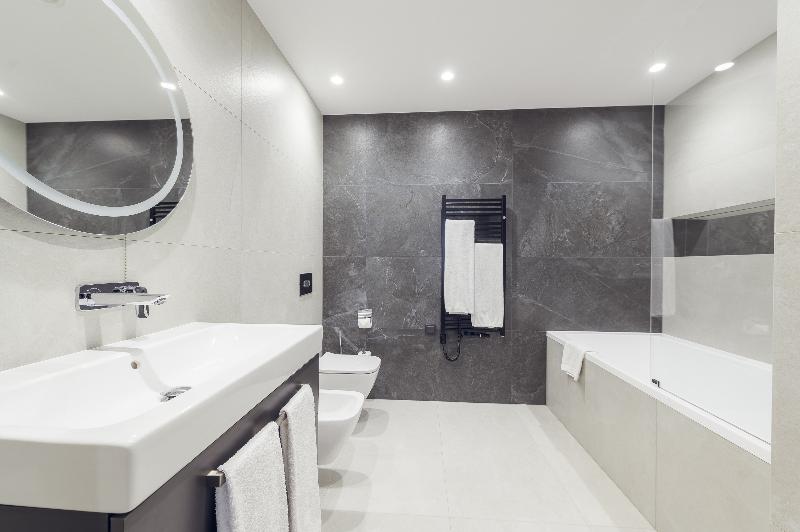 Полулюкс, Mamaison Residence Diana
