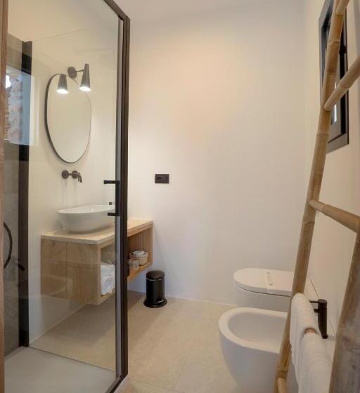 标准工作室, Residence Hotel Lu Nibareddu