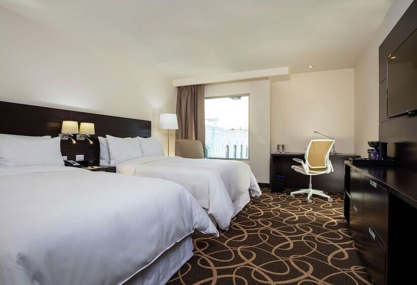 ２ダブルベッドのスタンダードルーム, Doubletree By Hilton Toluca