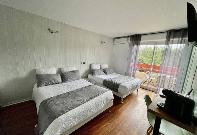 Четырехместный Номер Стандарт, Paris Madrid