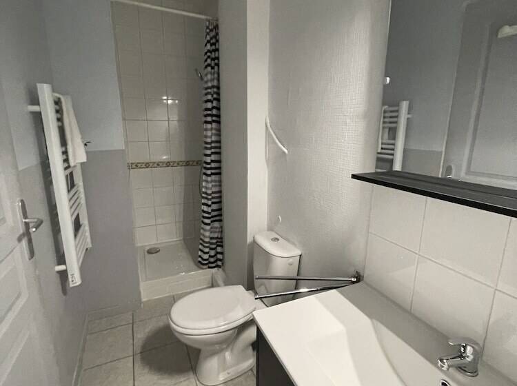 Четырехместный Номер Стандарт, Paris Madrid