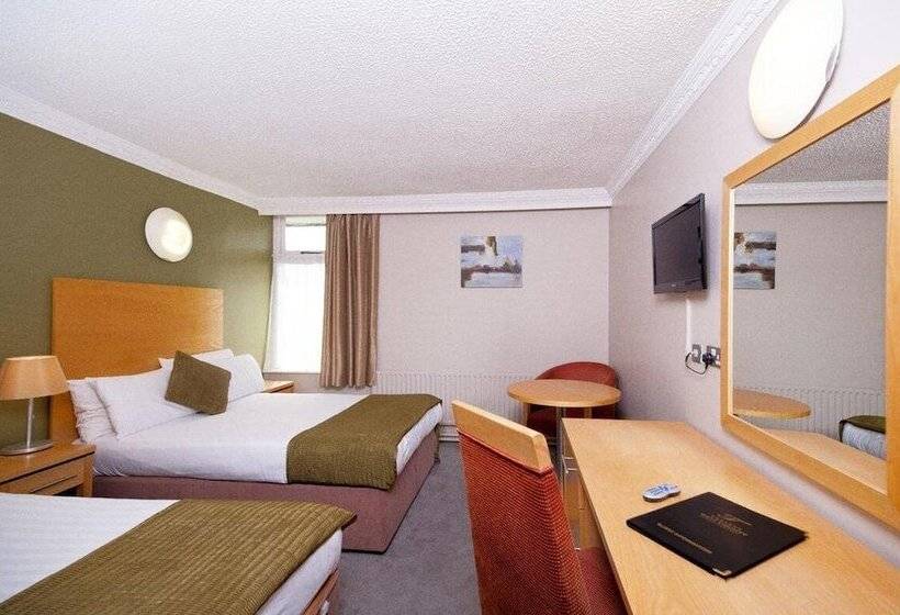 Номер Стандарт, Treacys West County Conference And Leisure Centre