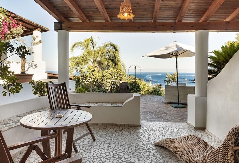 سوییت جونیور با چشمانداز دریا, Villa Enrica   Aeolian Charme