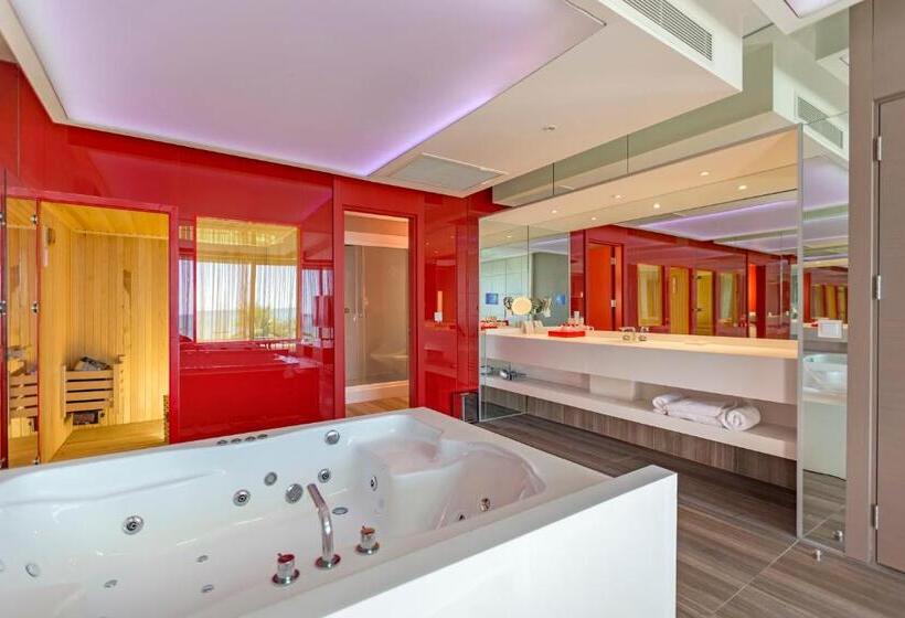 جناح, Adam & Eve   Adult Only