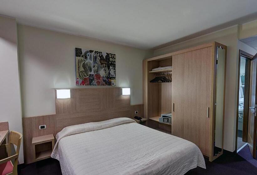 Camera Superiore Letto King, Capital