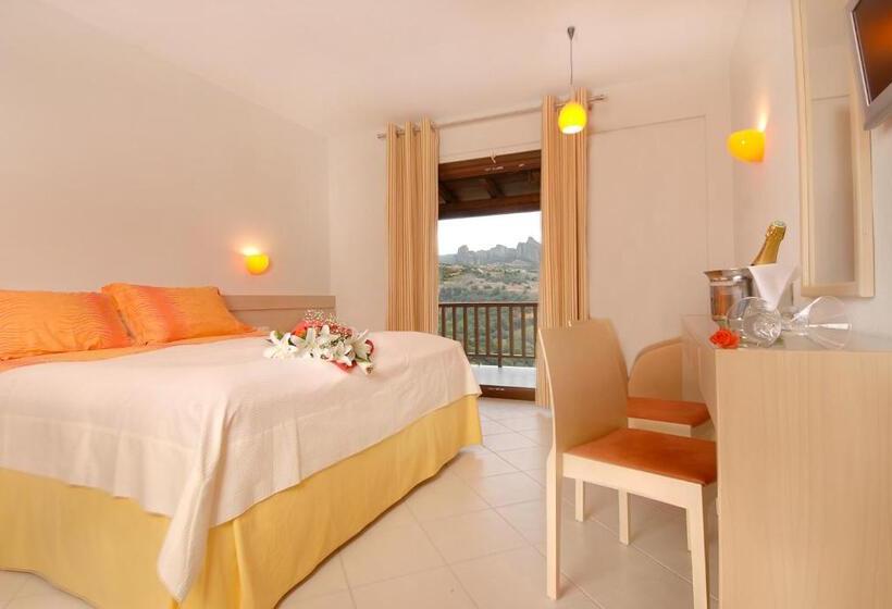 Семейный Номер Deluxe, Meteora Hotel At Kastraki