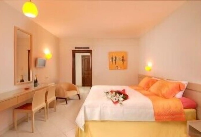 Трехместный Номер Стандарт с Видом, Meteora Hotel At Kastraki