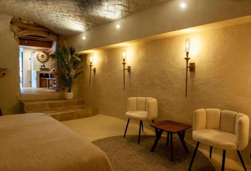 Люкс, Cal Mestre Casa Rural